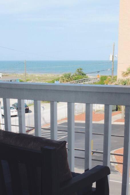 Apartament Kraken'S Den * Oceanview * Steps To Ocean * Pool Carolina Beach Zewnętrze zdjęcie