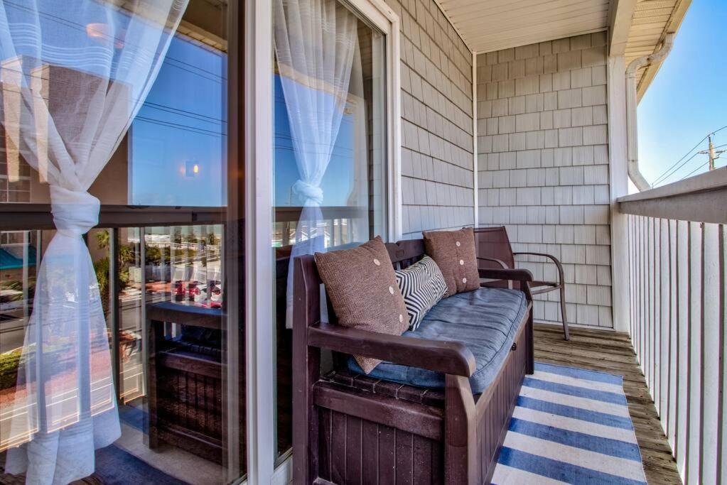 Apartament Kraken'S Den * Oceanview * Steps To Ocean * Pool Carolina Beach Zewnętrze zdjęcie