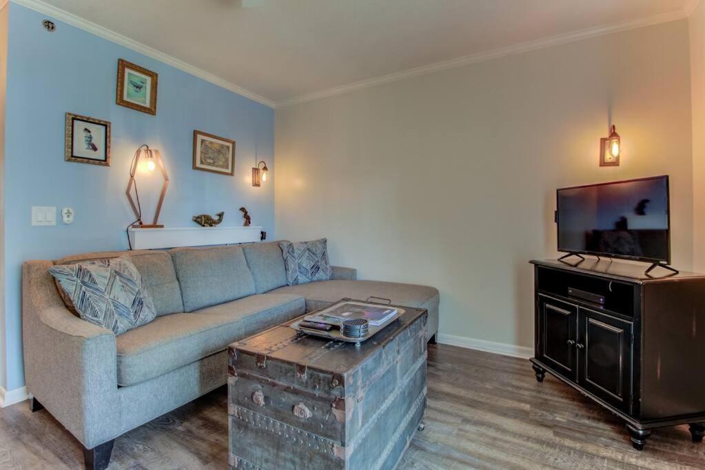 Apartament Kraken'S Den * Oceanview * Steps To Ocean * Pool Carolina Beach Zewnętrze zdjęcie