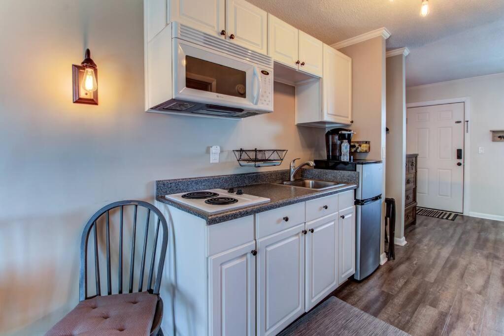 Apartament Kraken'S Den * Oceanview * Steps To Ocean * Pool Carolina Beach Zewnętrze zdjęcie
