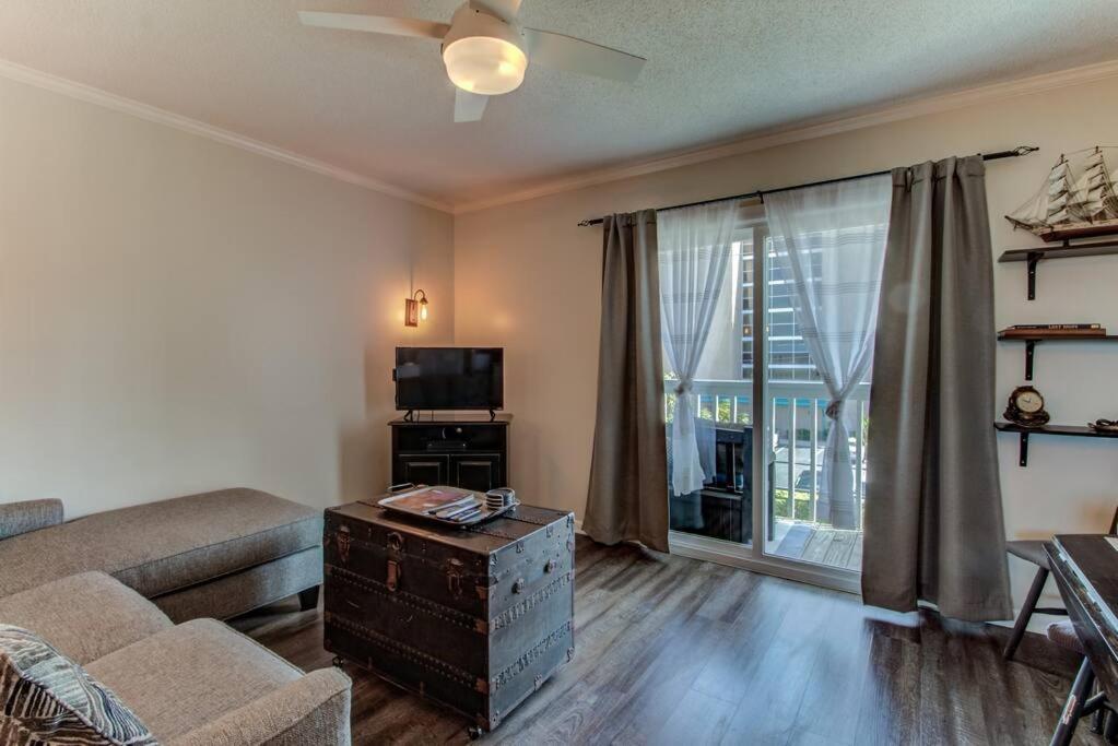Apartament Kraken'S Den * Oceanview * Steps To Ocean * Pool Carolina Beach Zewnętrze zdjęcie
