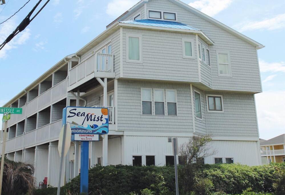 Apartament Kraken'S Den * Oceanview * Steps To Ocean * Pool Carolina Beach Zewnętrze zdjęcie